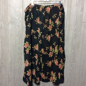 Beautiful Floral Skirt - PLUS SIZE